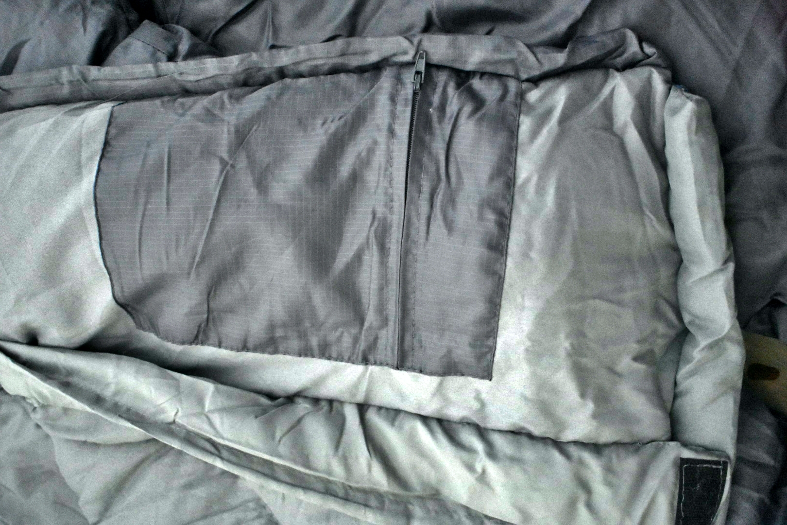 Der Adventuridge Mumienschlafsack von Aldi Süd im SchlafsackTest